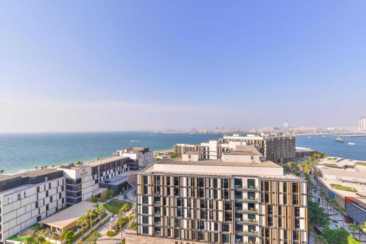Posh 2 Bedroom Oceanfront Apt In The Heart Of Bluewaters Island Dubai Bagian luar foto