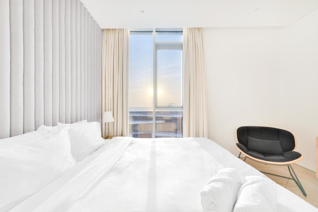Posh 2 Bedroom Oceanfront Apt In The Heart Of Bluewaters Island Dubai Bagian luar foto