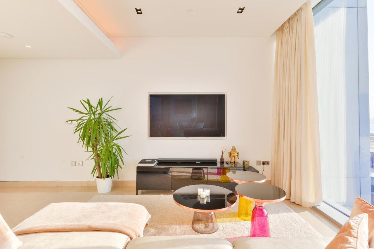 Posh 2 Bedroom Oceanfront Apt In The Heart Of Bluewaters Island Dubai Bagian luar foto